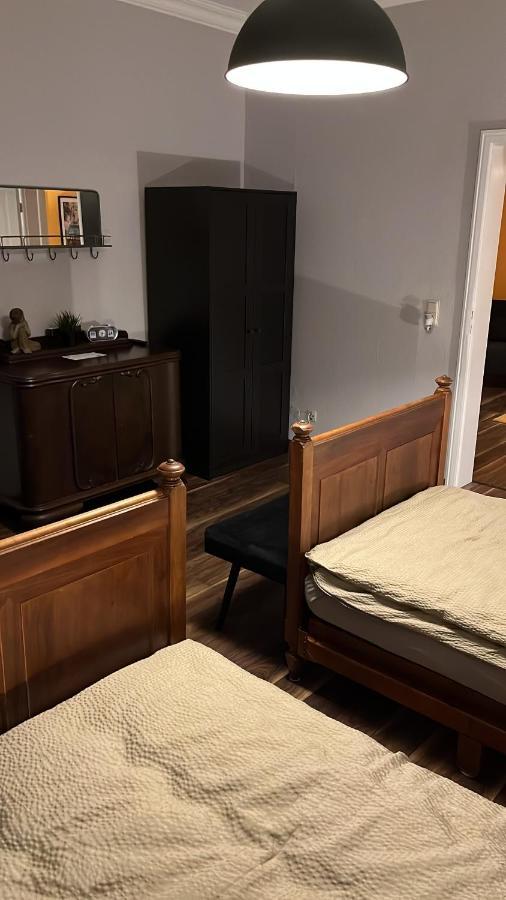 "Ferienwohnung Am Schloss" - Ferienwohnung Mit Blick Auf Das Barbyer Schloss, 5 Gehminuten Bis Zur Elbe Esterno foto