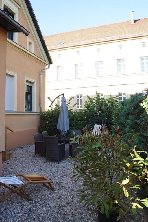 "Ferienwohnung Am Schloss" - Ferienwohnung Mit Blick Auf Das Barbyer Schloss, 5 Gehminuten Bis Zur Elbe Esterno foto